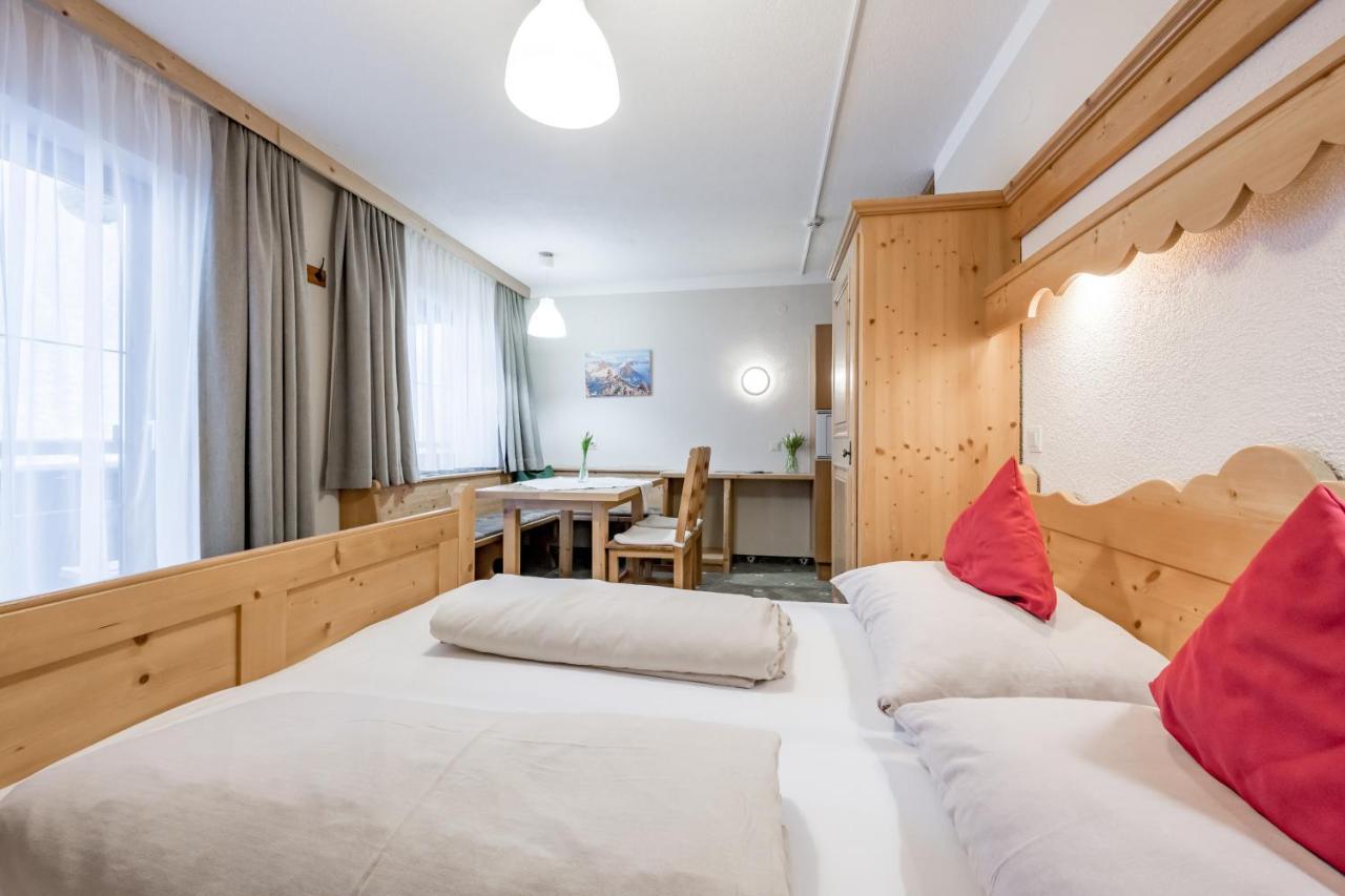 Landhaus Edelweiss Sankt Leonhard im Pitztal Bagian luar foto
