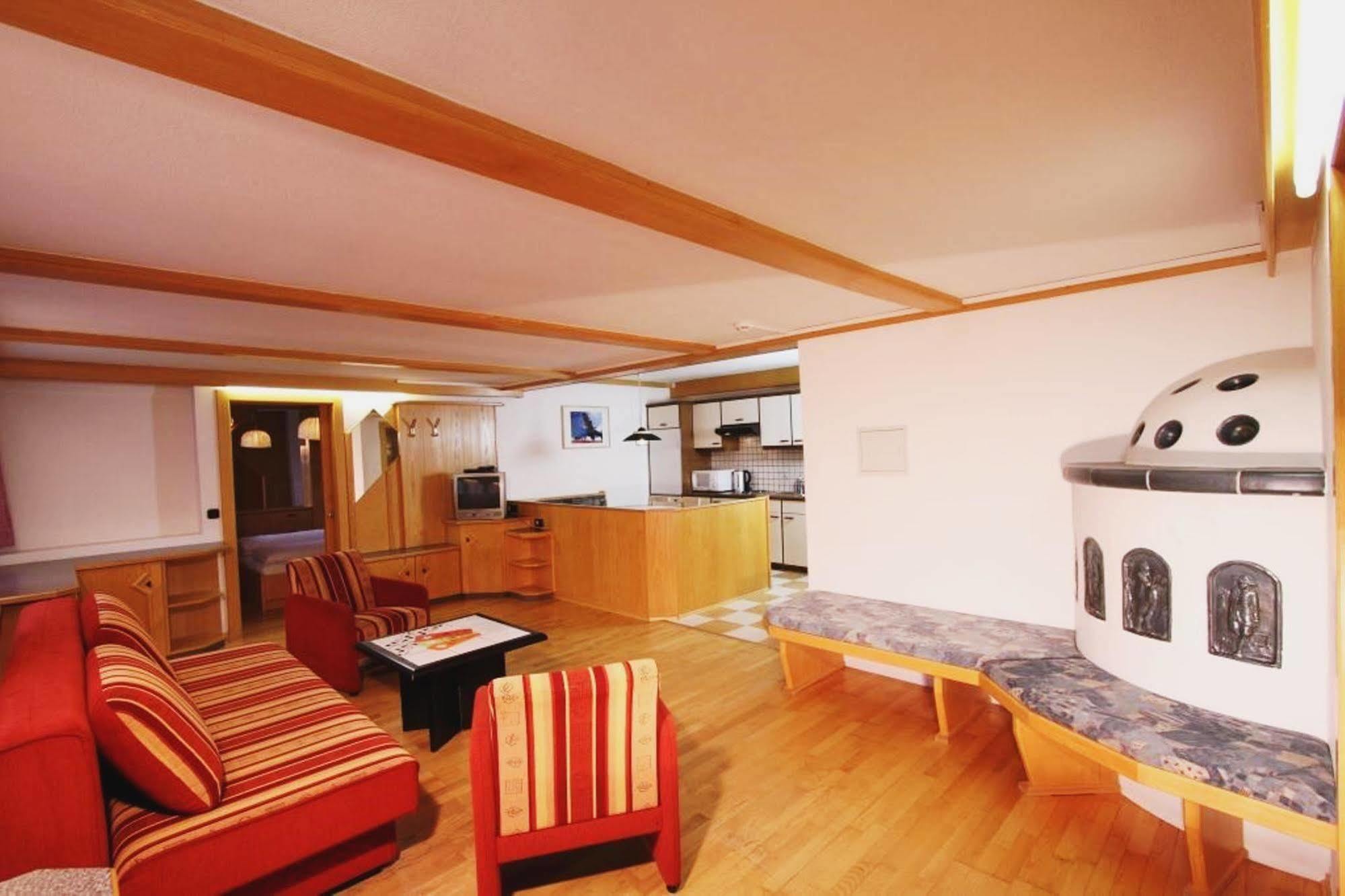 Landhaus Edelweiss Sankt Leonhard im Pitztal Bagian luar foto